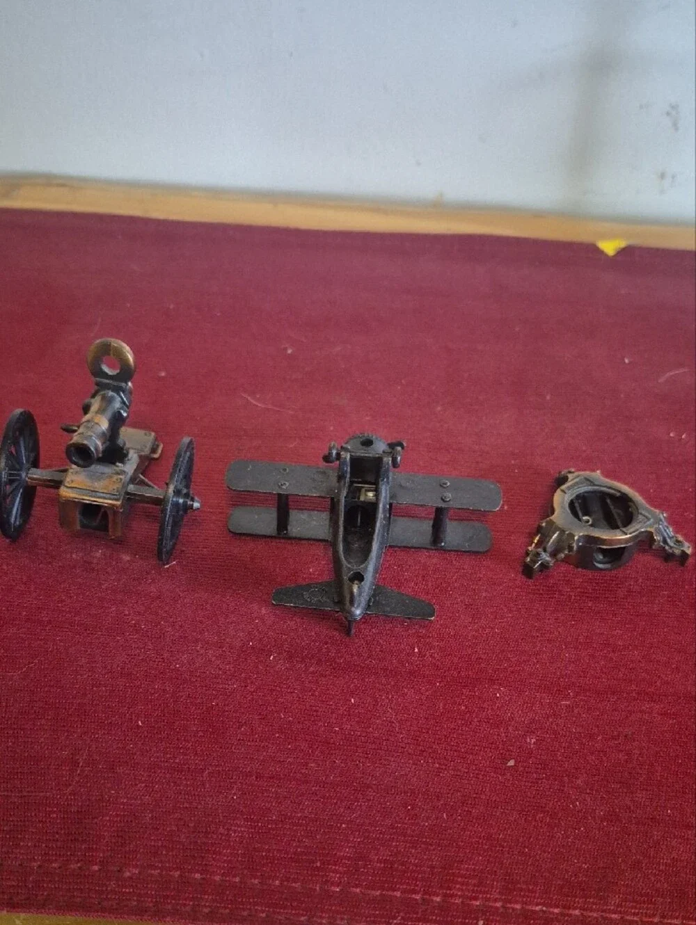 Vintage-Style Kids Toy Metal Plane, Cannon & Accessory Set - Brown